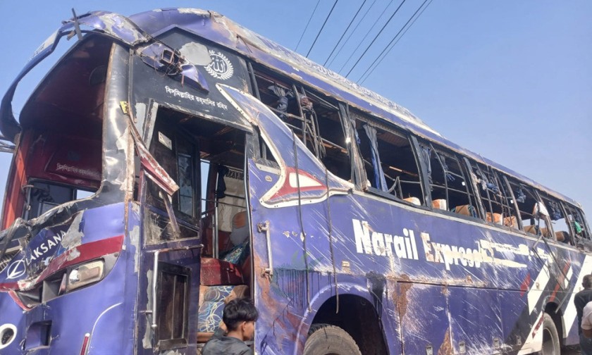 ভাঙ্গায় যাত্রীবাহী বাস উল্টে নিহত ২, আহত ২৩