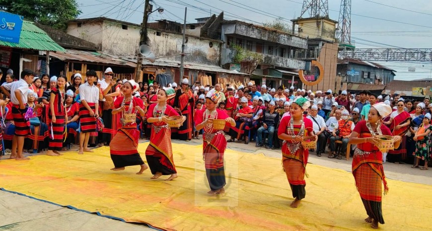 পার্বত্যাঞ্চলে বর্ণিল আয়োজনে শুরু হয়েছে ৫ দিনব্যাপী বর্ষবরণের উৎসব