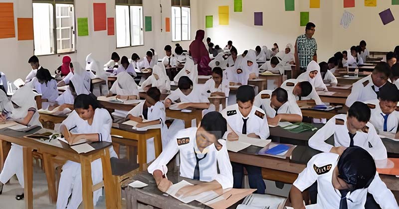 এসএসসি পরীক্ষার প্রথম দিনে ২৫ হাজার ৪০৮ জন অনুপস্থিত, বহিষ্কৃত ৬